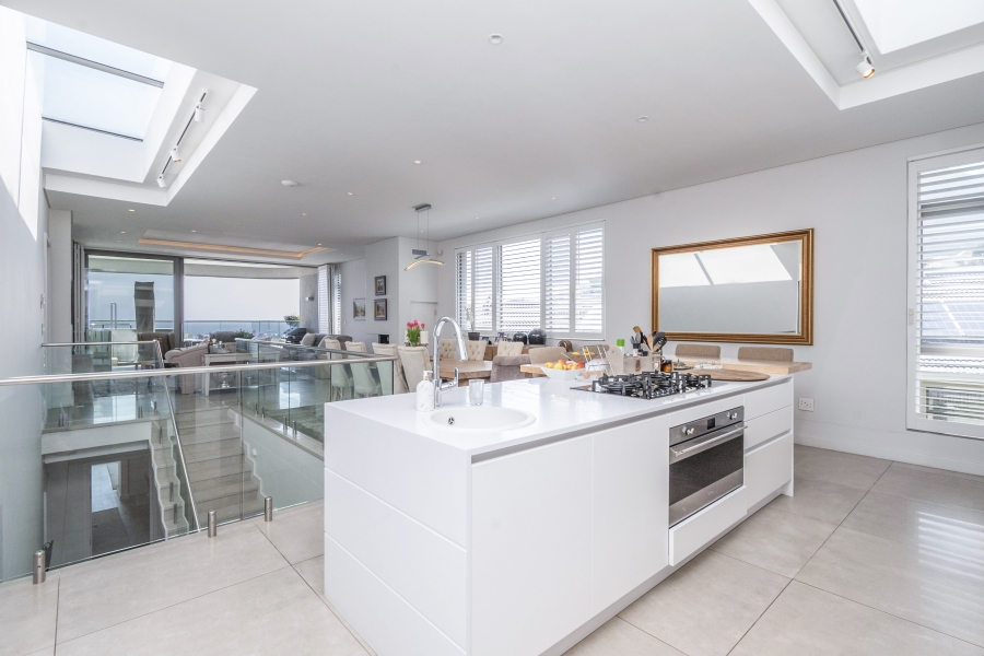 To Let 4 Bedroom Property for Rent in Camps Bay Western Cape